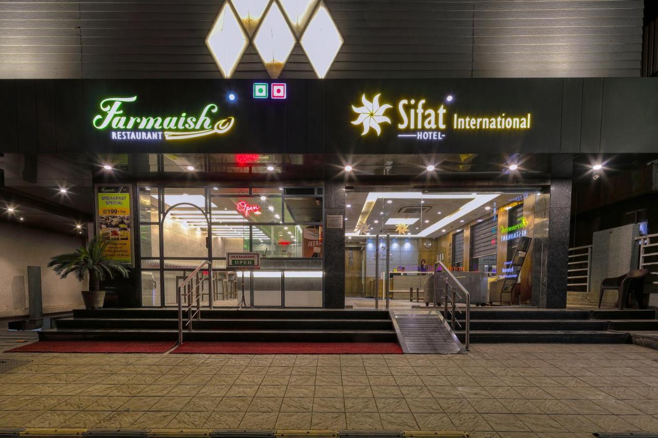 Hotel Sifat International Súrat Exteriér fotografie